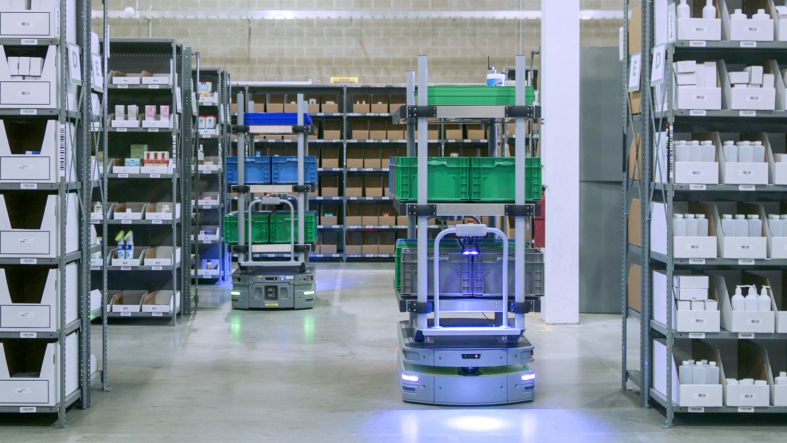 IAM Robotics Lumabots™️ in customer facility